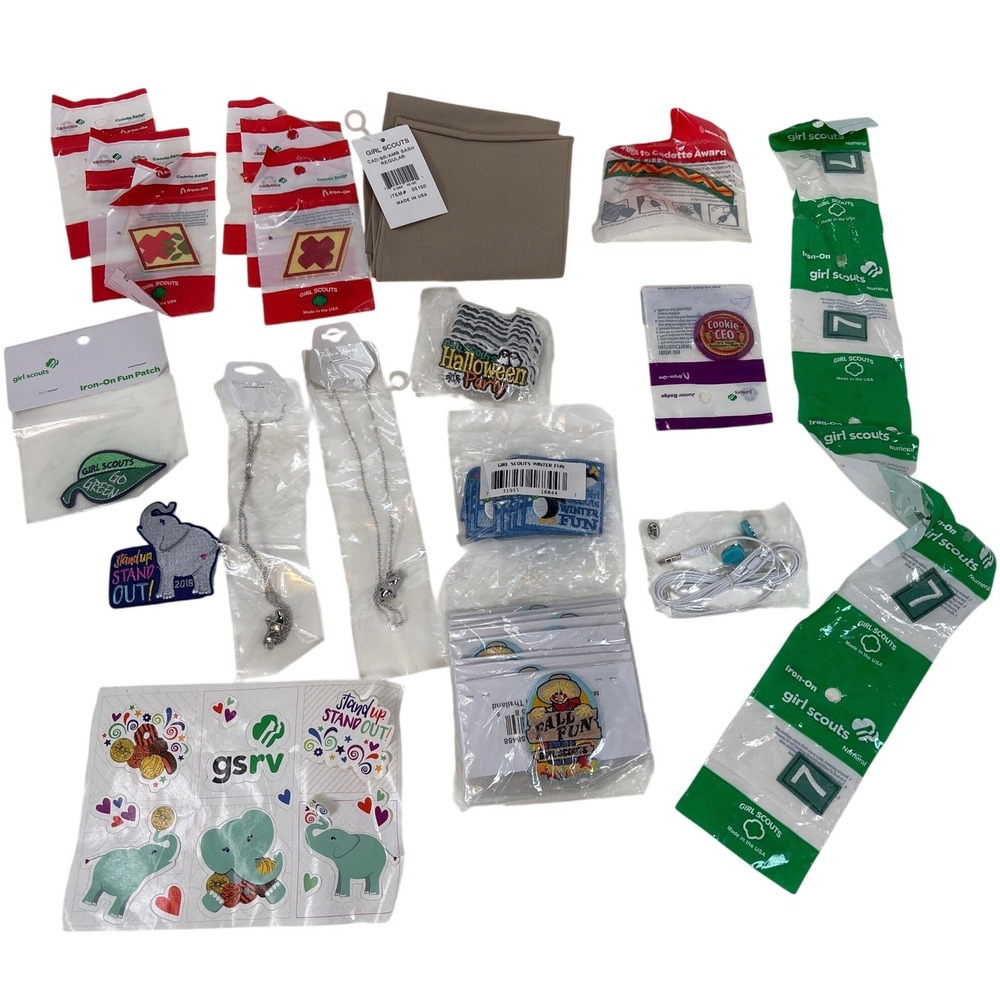 46 Piece Lot Girl Scouts GSUSA Vintage & Modern Patch Badge Sash Jewelry Destash